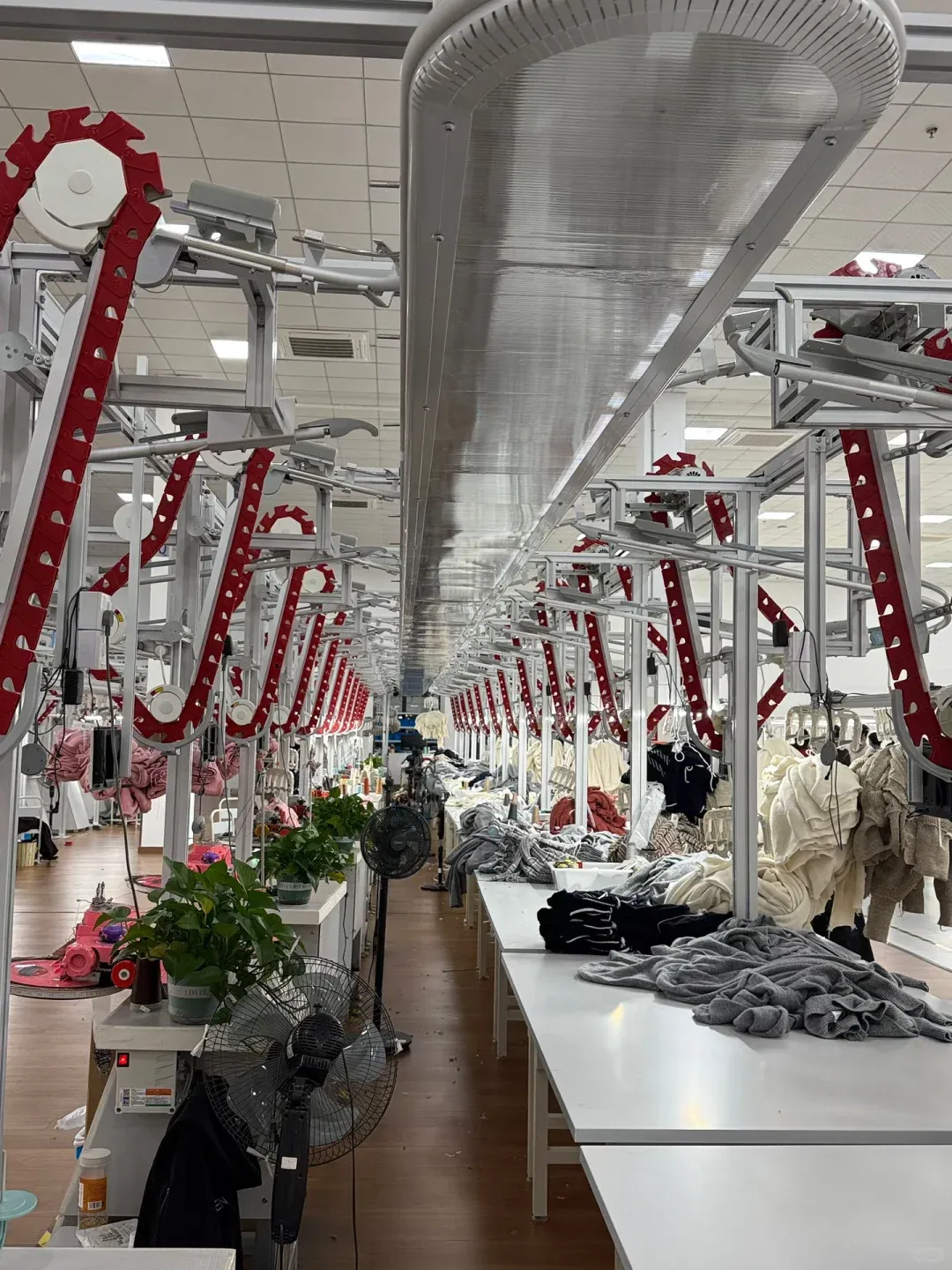 Tri typy vzoriek továrenských produktov